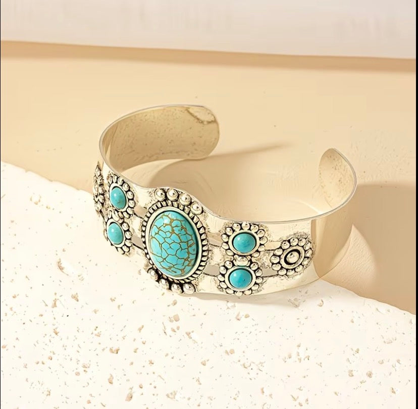 Western Retro Court Style Grand Open Women'S Bangle